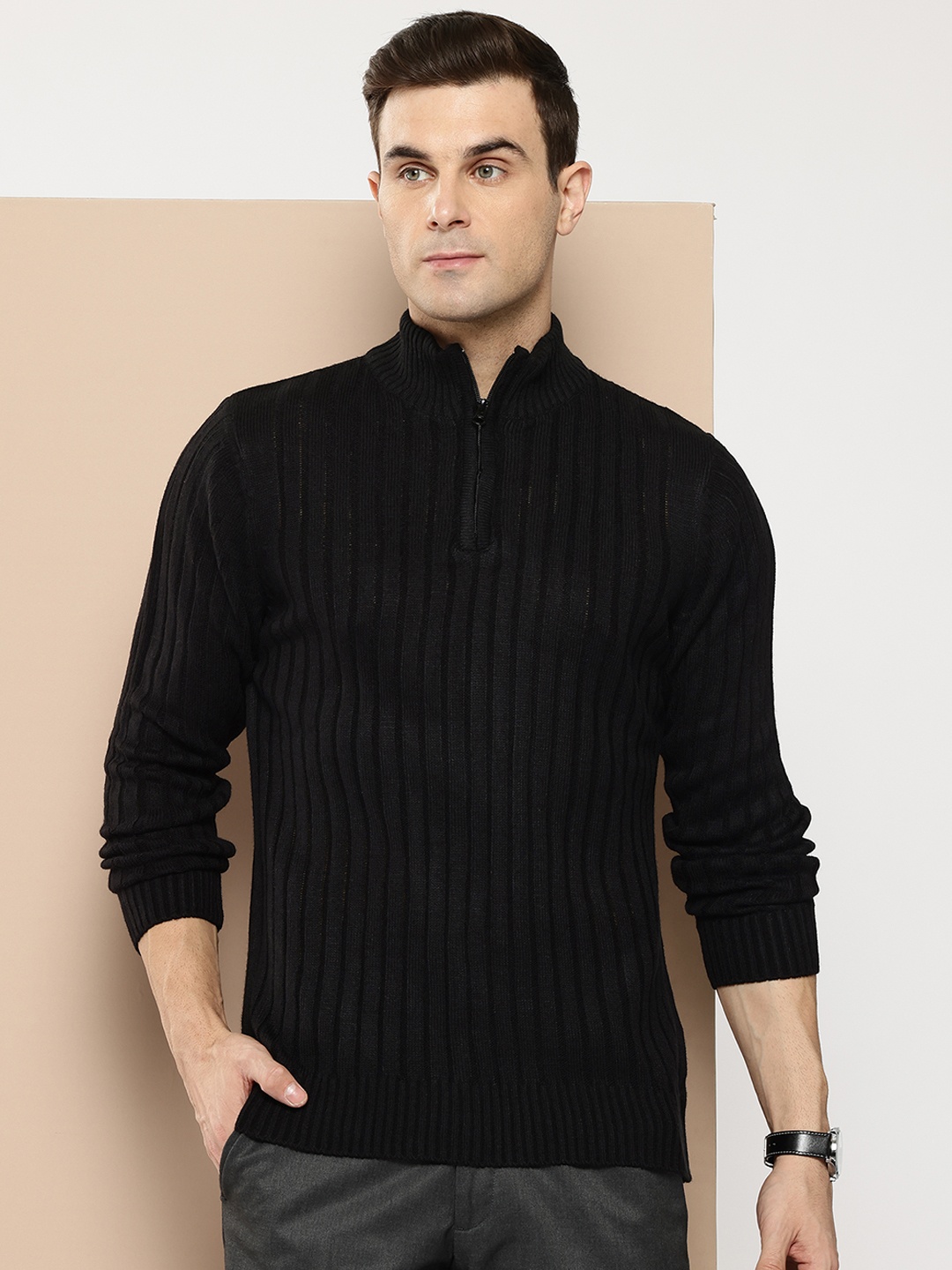 

INVICTUS Ribbed Pullover, Black