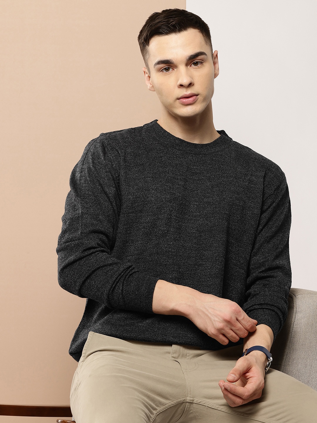 

INVICTUS Round-Neck Acrylic Pullover, Charcoal