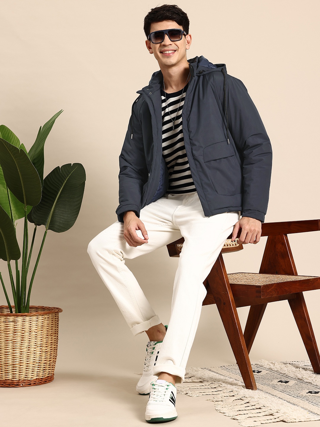 

Mast & Harbour Hooded Padded Jacket, Navy blue
