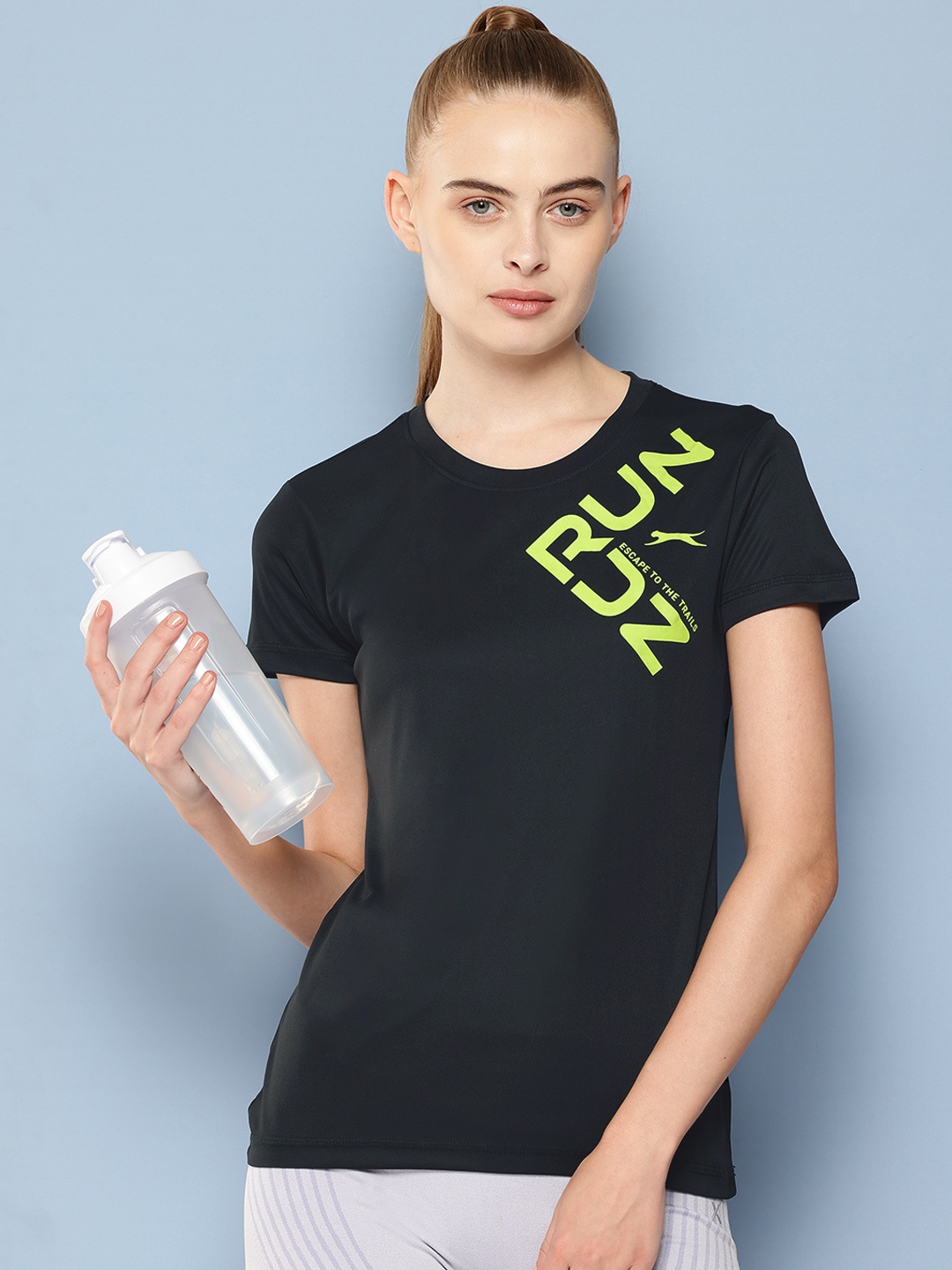 

Slazenger Women Printed Running T-shirt with Reflective Detail, Black