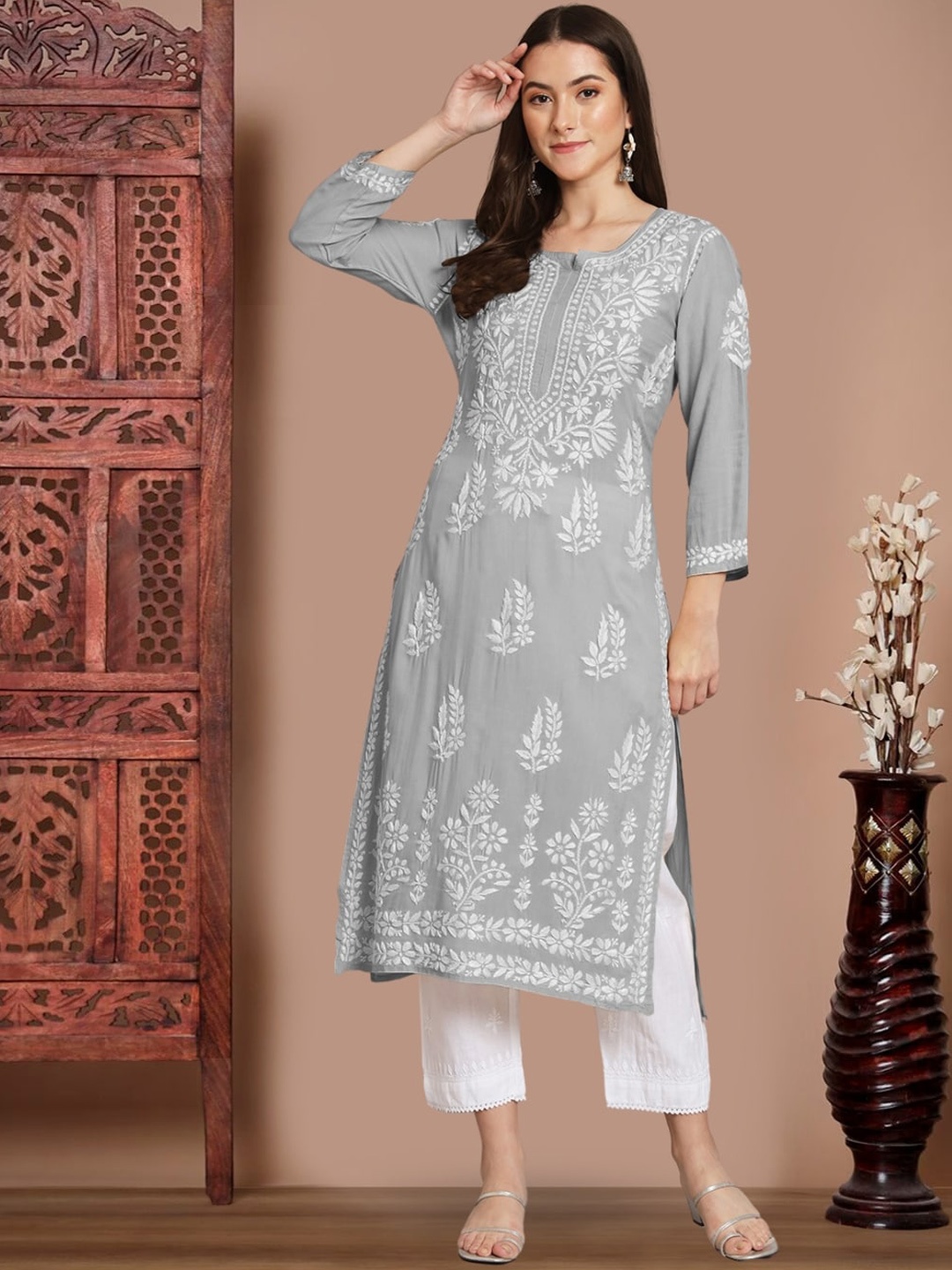 

PARAMOUNT CHIKAN Women Embroidered Lucknowi Chikankari Modal Kurta, Grey