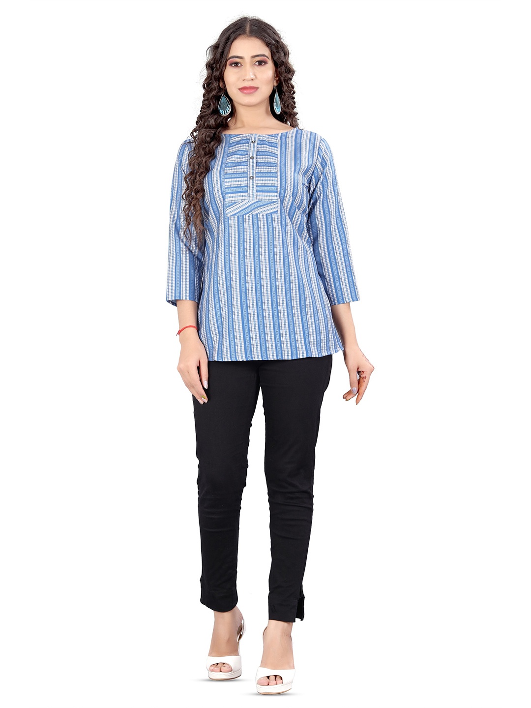 

Rujave Geometric Printed Round Neck Top, Turquoise blue