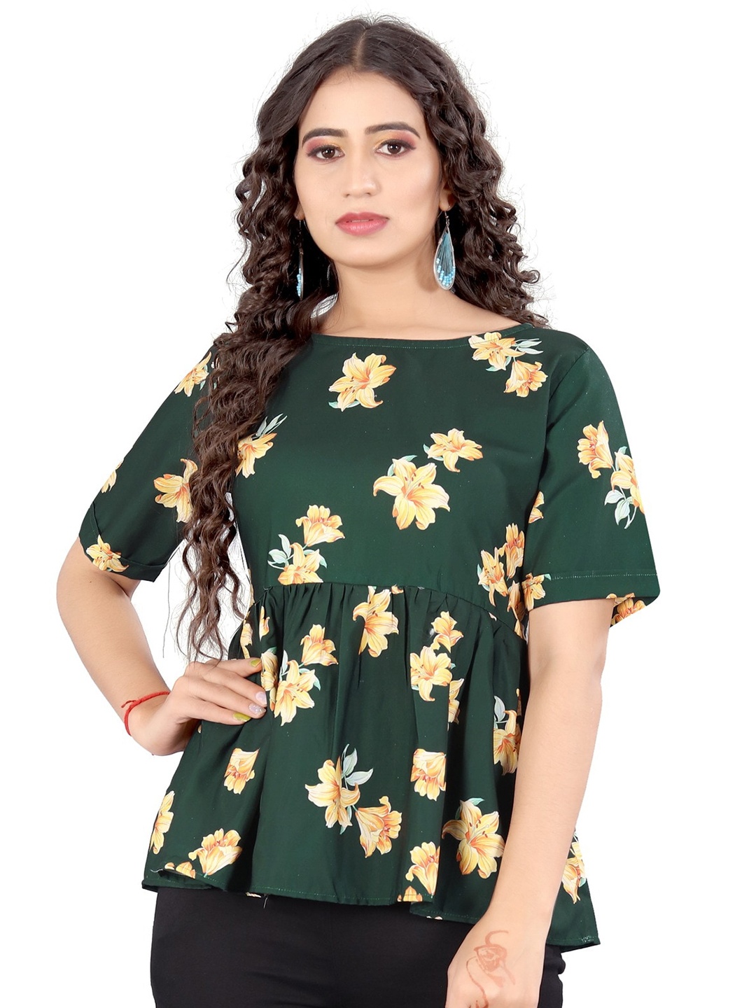 

Rujave Round Neck Gathered or Pleated Detail Floral Print Regular Top, Green