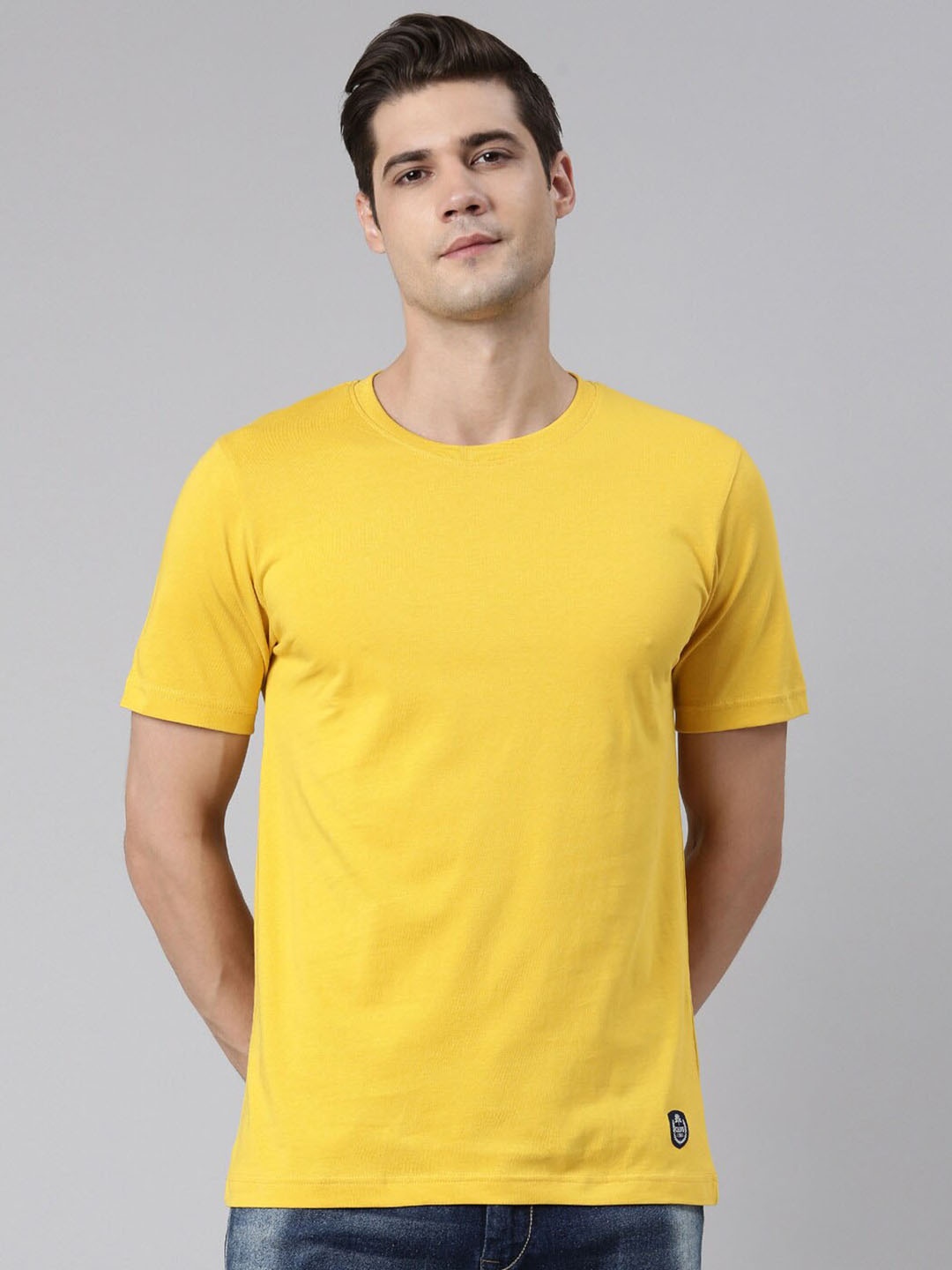 

Chennis Round Neck Short Sleeves Slim Fit Cotton T-shirt, Gold