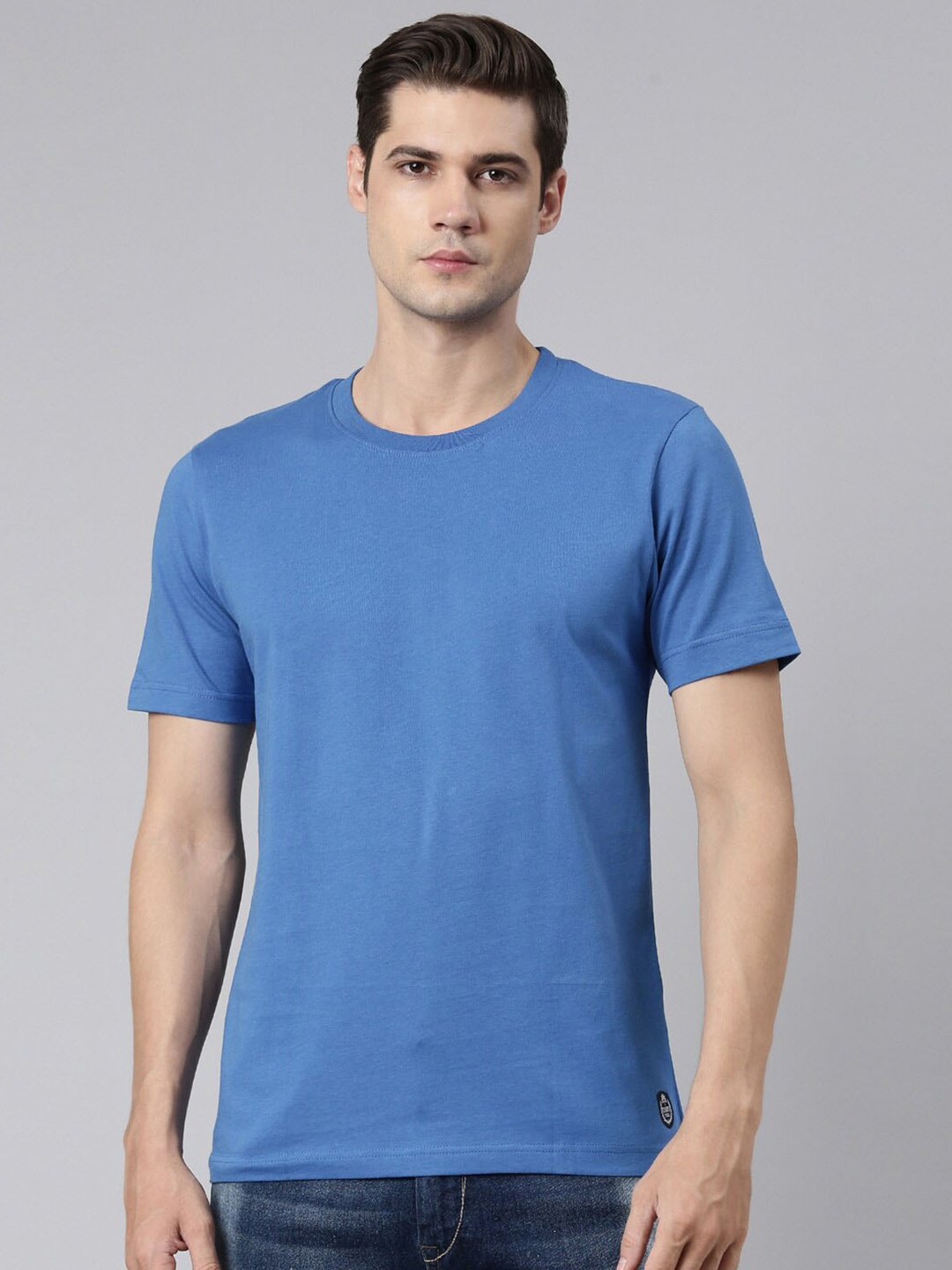 

Chennis Blue Cotton Round Neck Short Sleeves Slim Fit Casual T-shirt