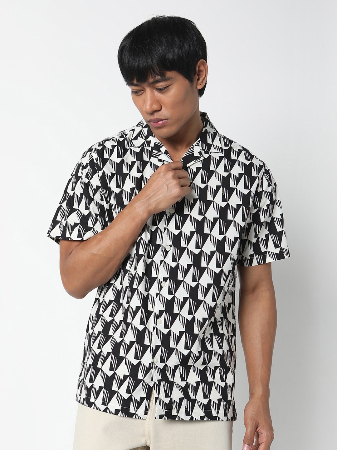 

R&B Relaxed Fit Abstract Printed Cuban Collar Cotton Shirt, Blue