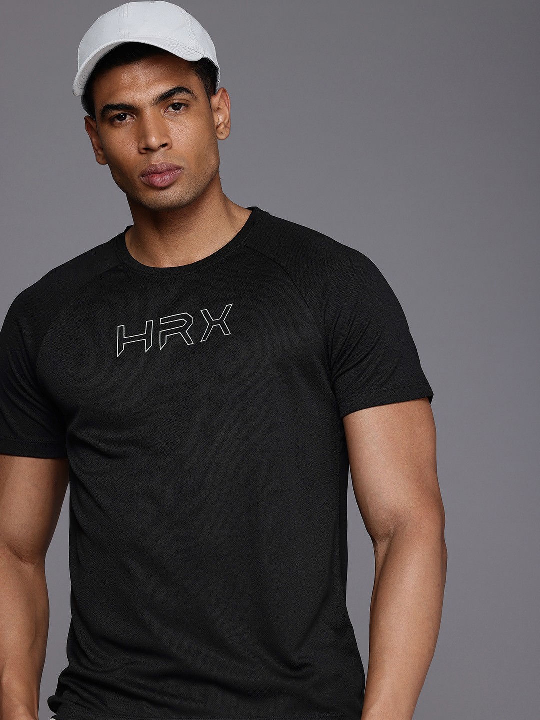 

HRX by Hrithik Roshan Brand Logo Printed Rapid Dry Antimicrobial Finish Running T-shirt, Black