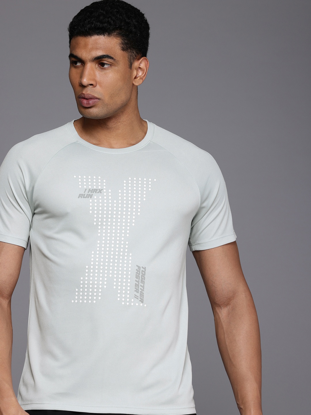 

HRX by Hrithik Roshan Printed Raid-Dry Antimicrobial Finish Running T-shirt, Grey