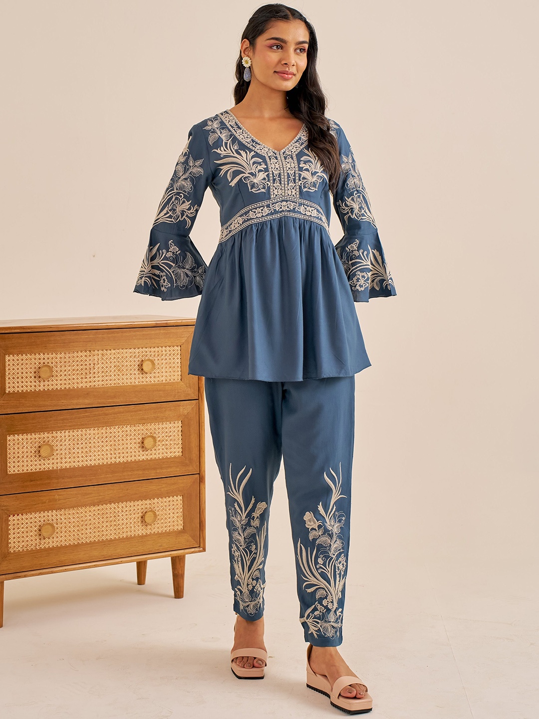 

Alaya By Stage3 Floral Embroidered V-Neck Pure Cotton Tunic With Trouser, Teal