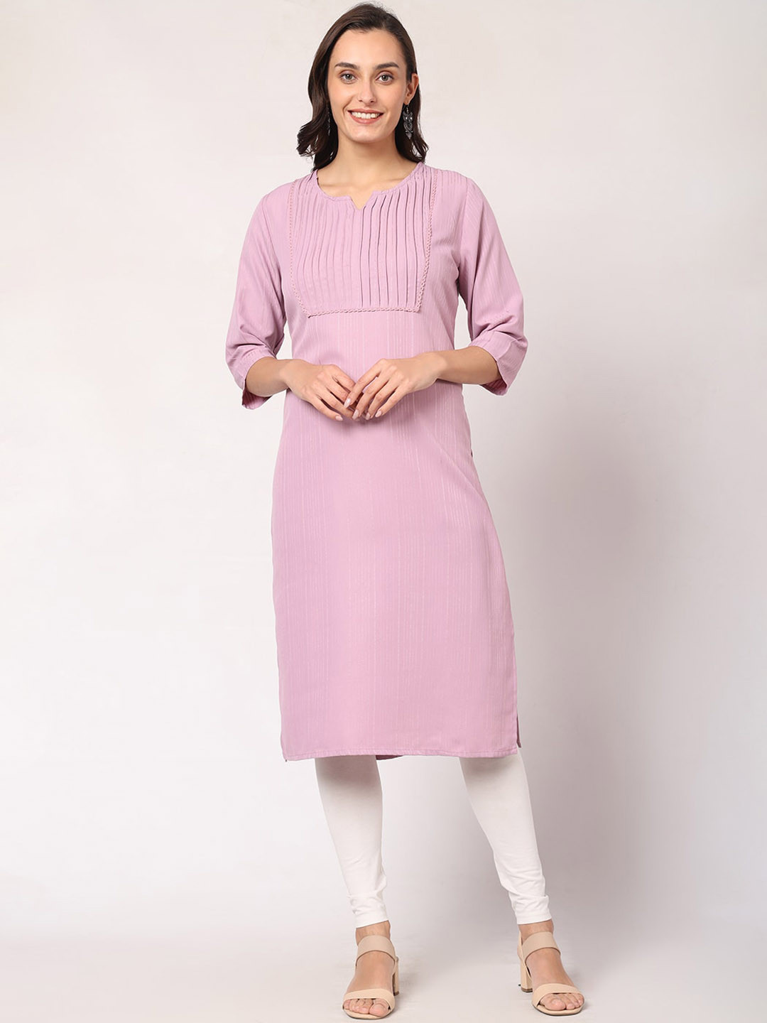 

GOCHIKKO Striped Pleated Round Neck Cotton Straight Kurta, Purple