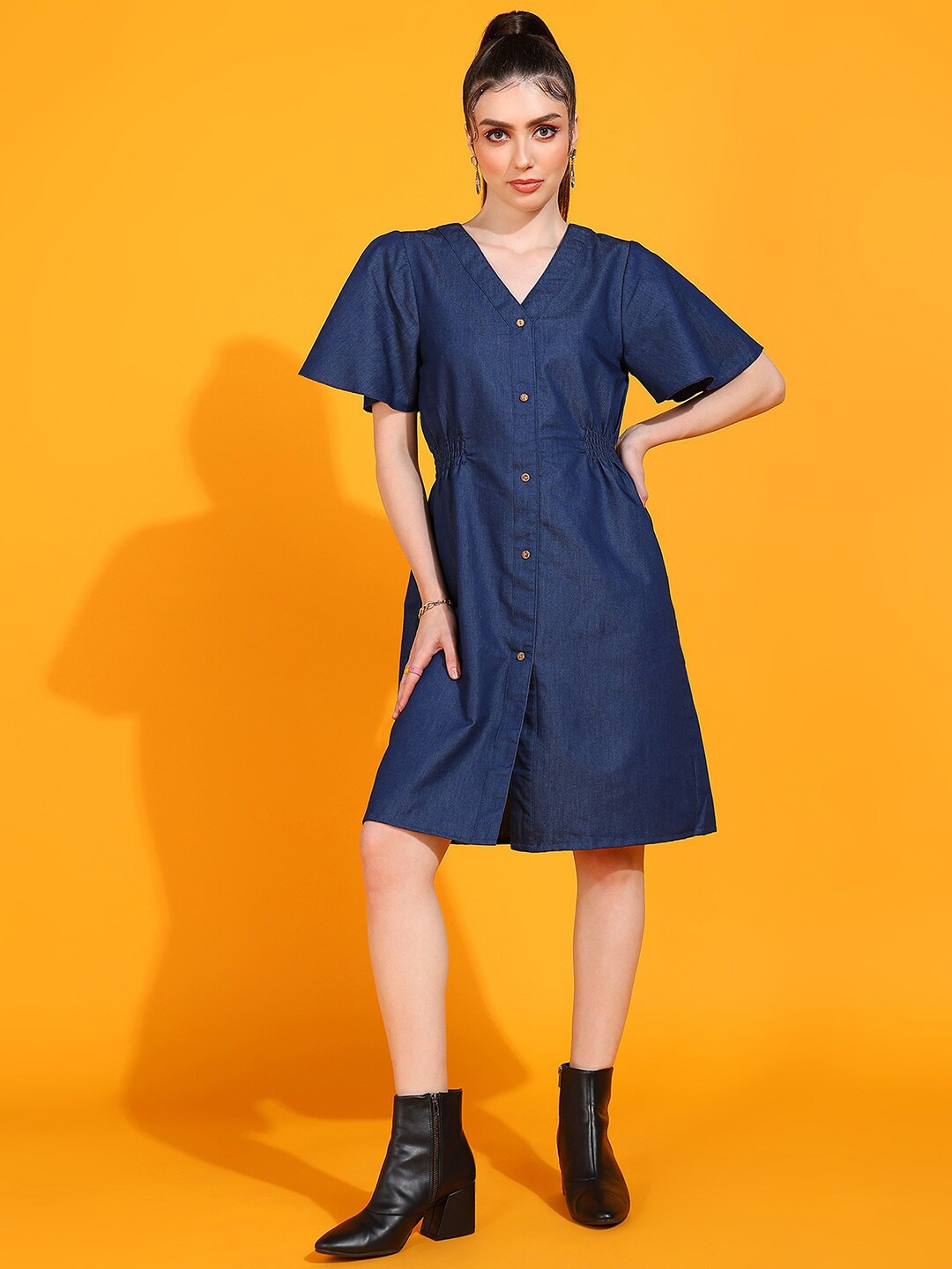 

DODO & MOA Blue V-Neck Flared Sleeve Smocked Denim Shirt Dress