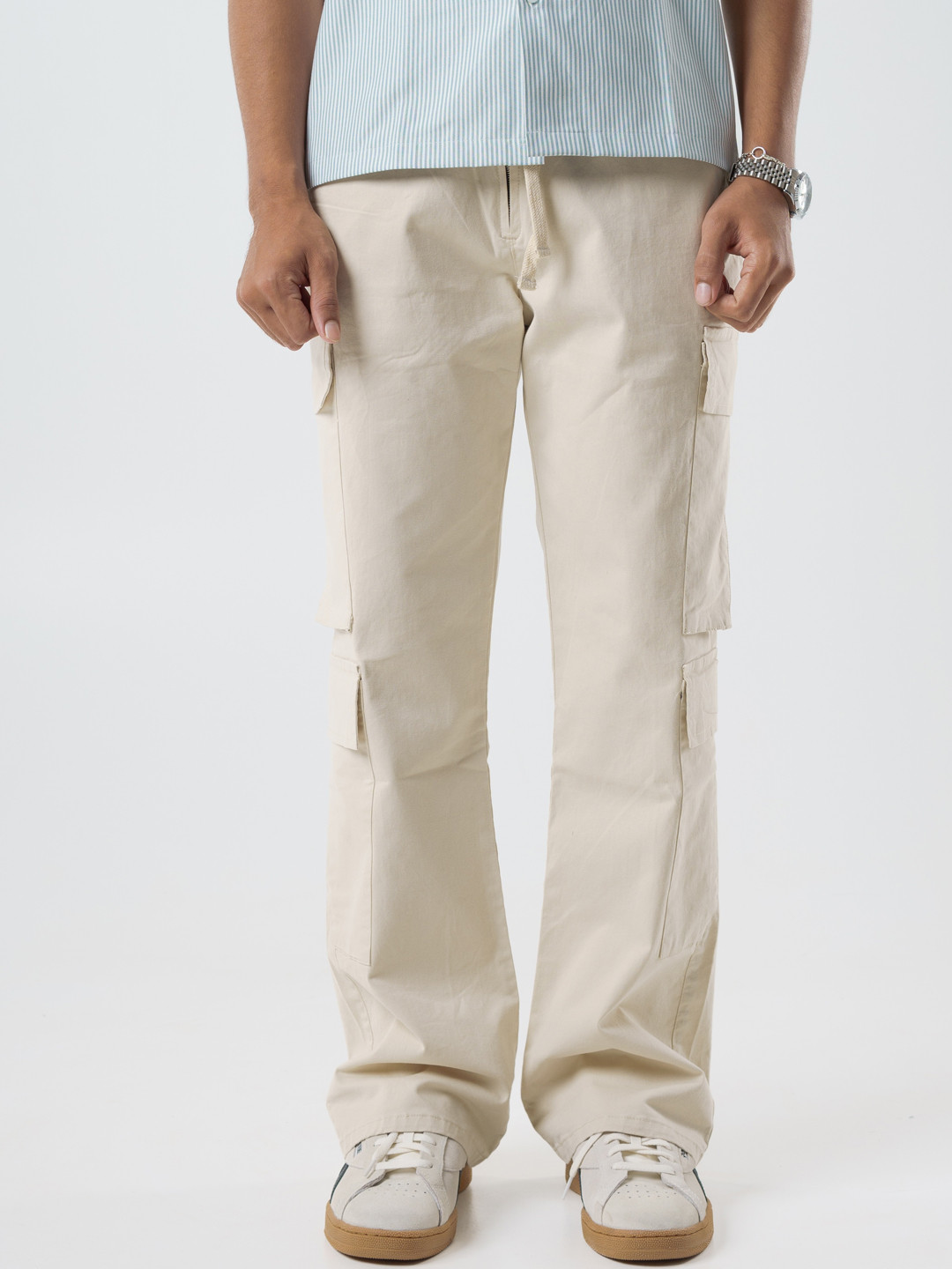 

UNTLD Men Mid-Rise Cargos Trousers, Beige
