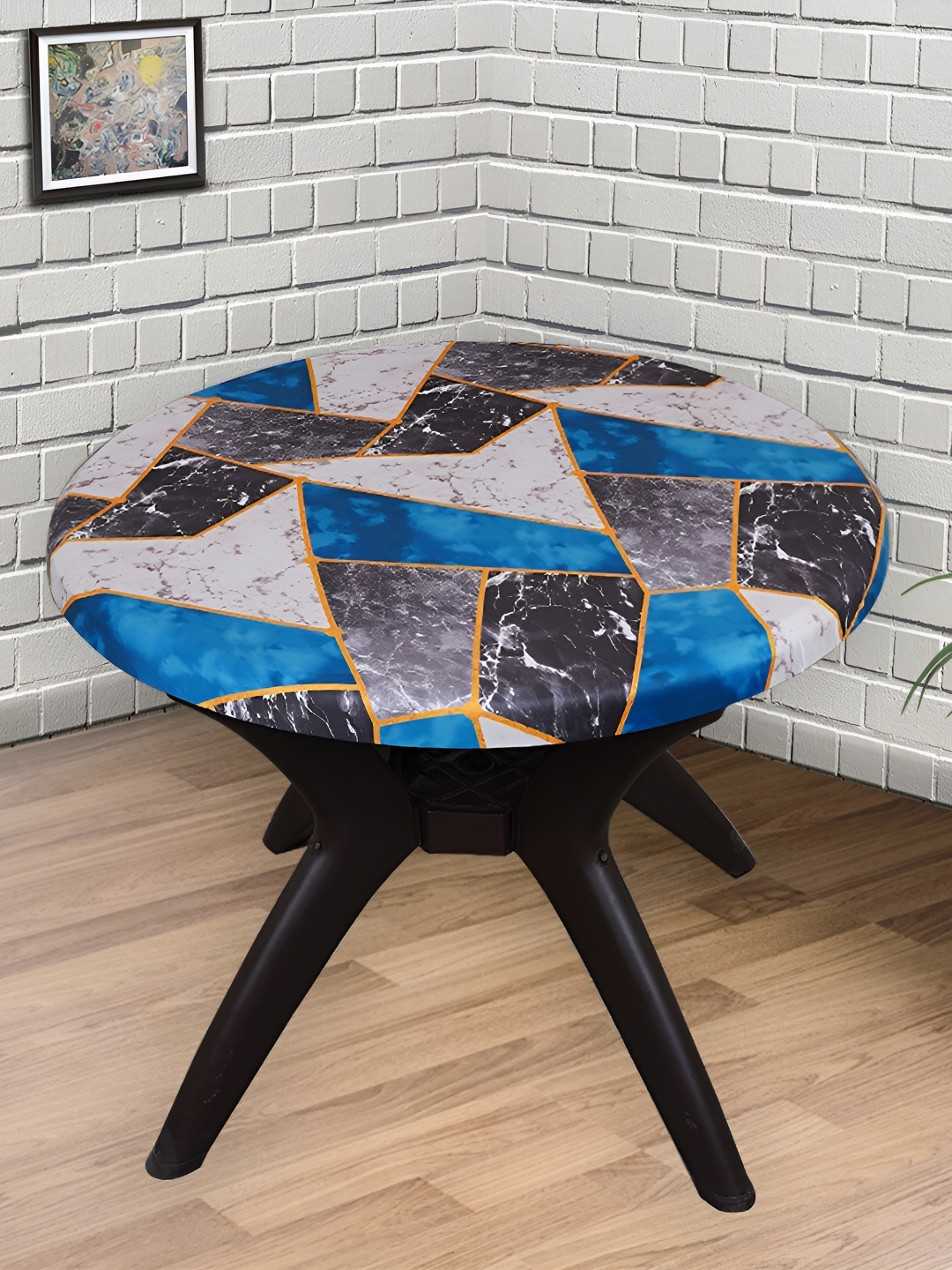 

Eleganta Teal Geometric Printed Anti-Slip Round 4-Seater Table Cover
