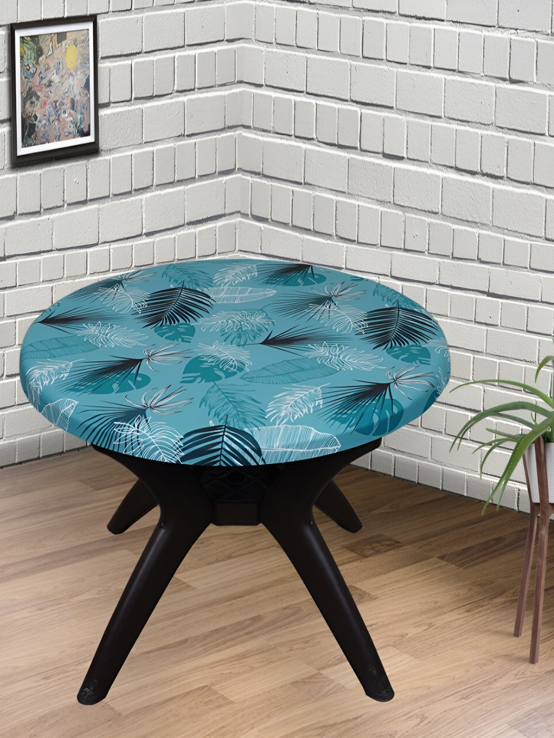 

Eleganta Turquoise Blue Floral Anti-Slip Round 4-Seater Table Cover