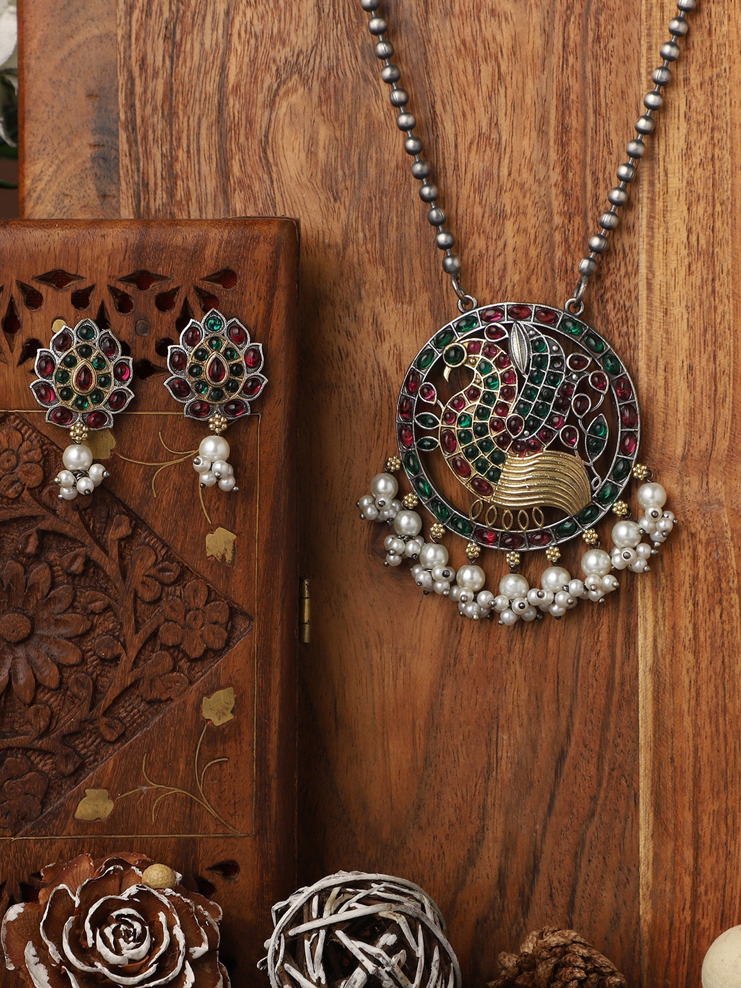

VENI 92.5 Silver Plated Stone Studded Jewellery Set