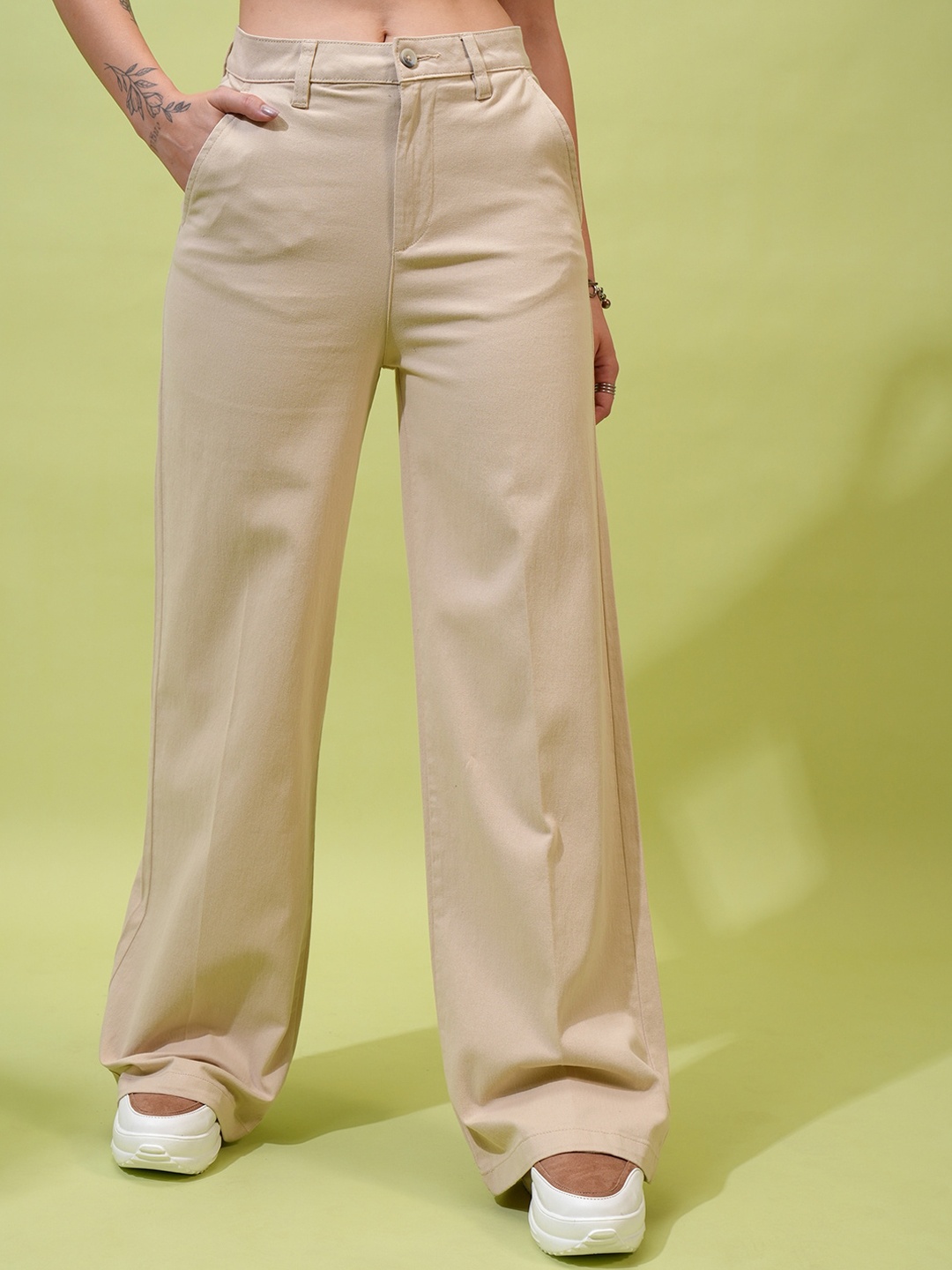 

Tokyo Talkies Women Beige Loose Fit Mid-Rise Parallel Trousers