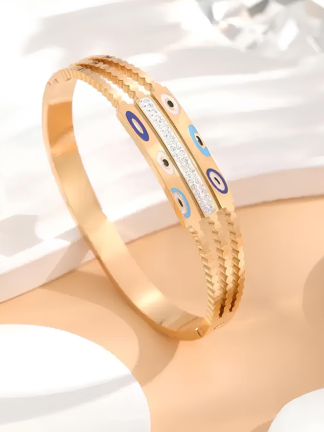 

KARISHMA KREATIONS Unisex Cubic Zirconia Gold-Plated Kada Bracelet