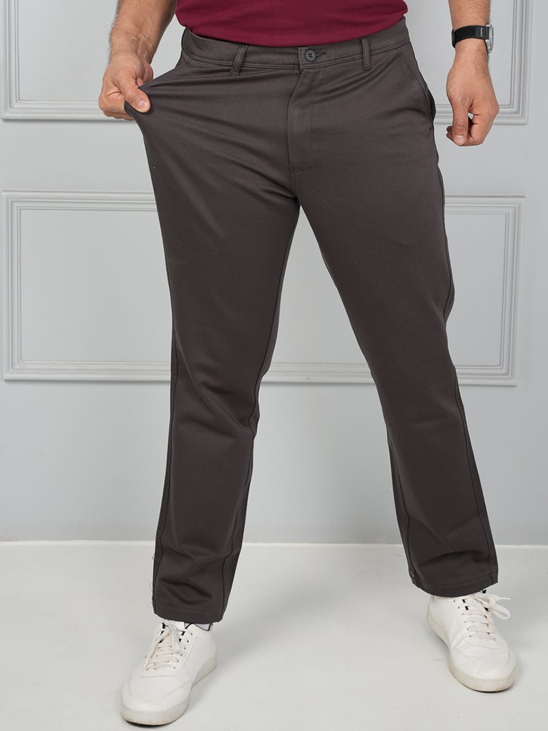 

JOHN WATSON Men Comfort Mid-Rise Cotton Trousers, Brown