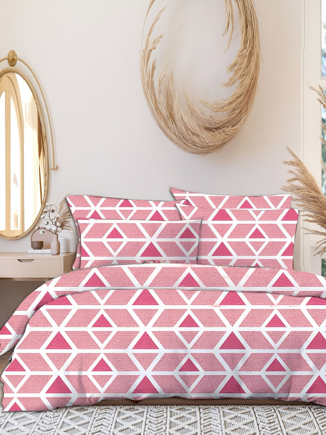 

Quirky Home Pink & White Geometric 160 TC King Bedsheet with 2 Pillow Covers