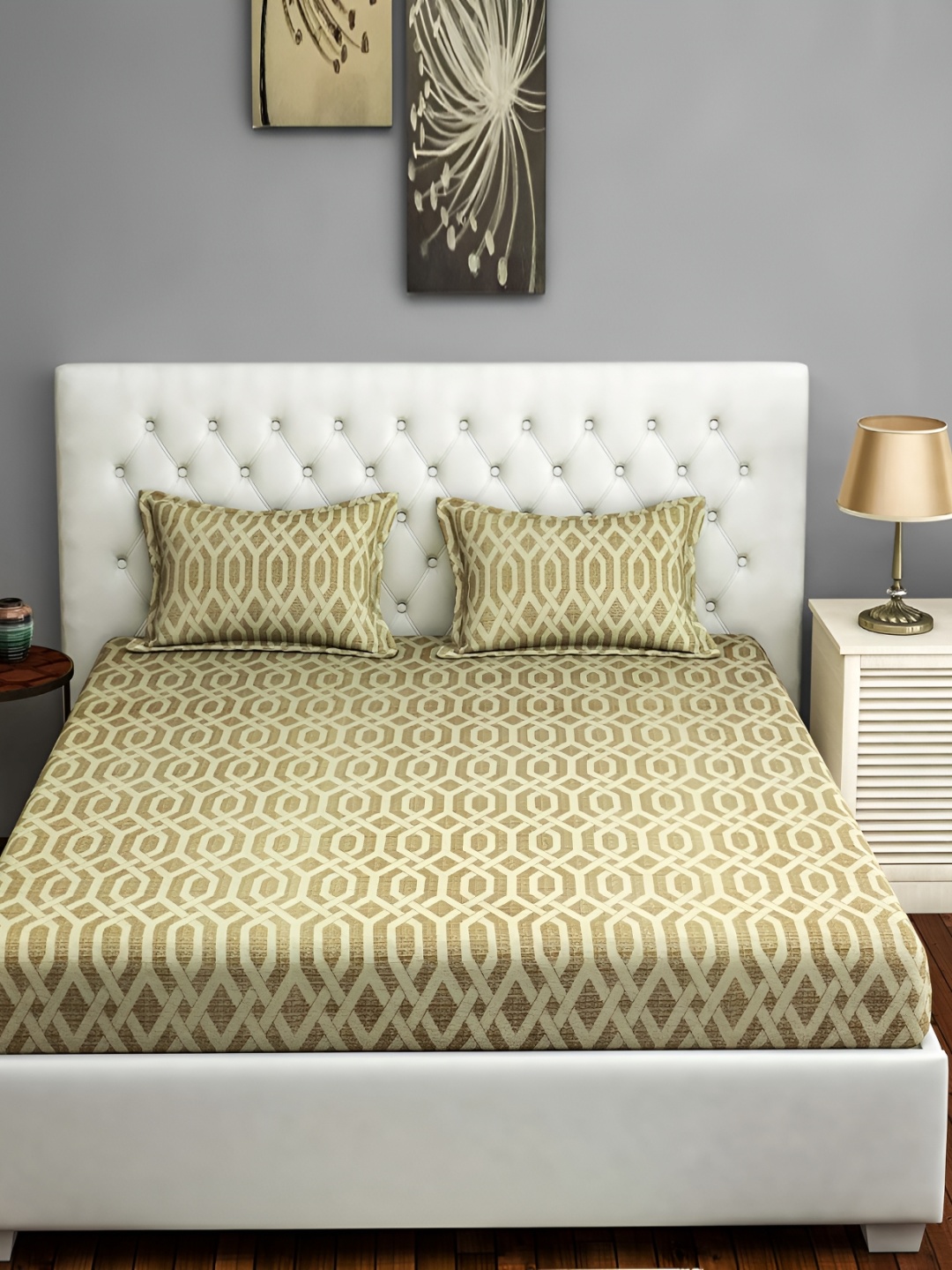 

Quirky Home Gold Toned Ethnic Motifs 160 TC King Bedsheet with 2 Pillow Covers