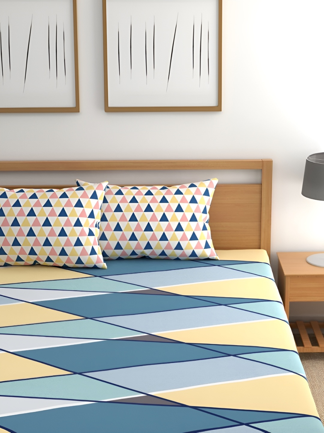 

Quirky Home Blue & Yellow Geometric 160 TC King Bedsheet with 2 Pillow Covers