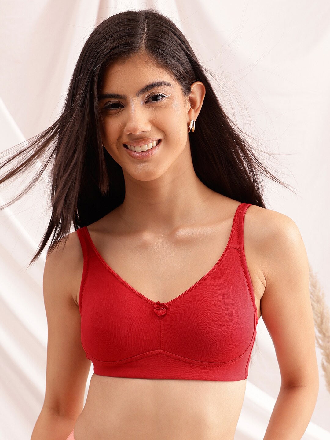 

Chelvet Full Coverage Everyday Bra with All Day Comfort, Red