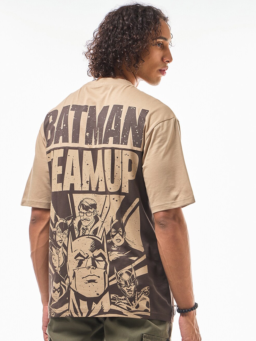 

Bewakoof Brown Batman Printed Drop-Shoulder Sleeves Oversized Cotton T-shirt