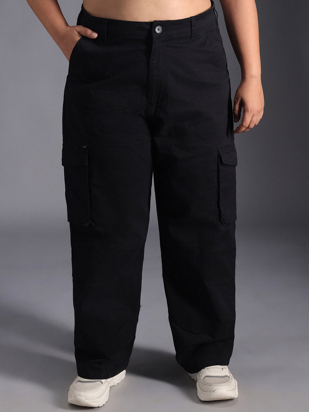 

Freeform by High Star Women Relaxed Straight Leg Loose Fit High-Rise Cargos Trousers, Black