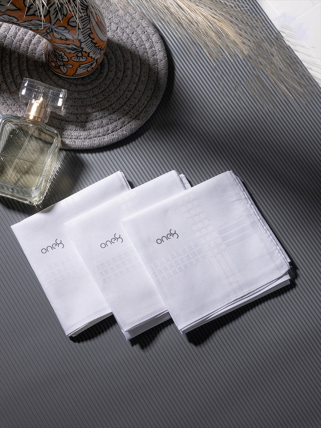 

One8 By Virat Kohli Men's Set Of 3 Anti-Bacterial Cotton Handkerchiefs, White