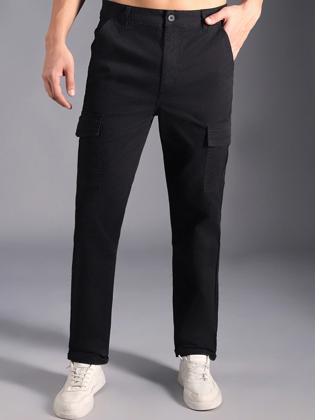 

High Star Men Relaxed Straight Leg Mid-Rise Cargos Trousers, Black