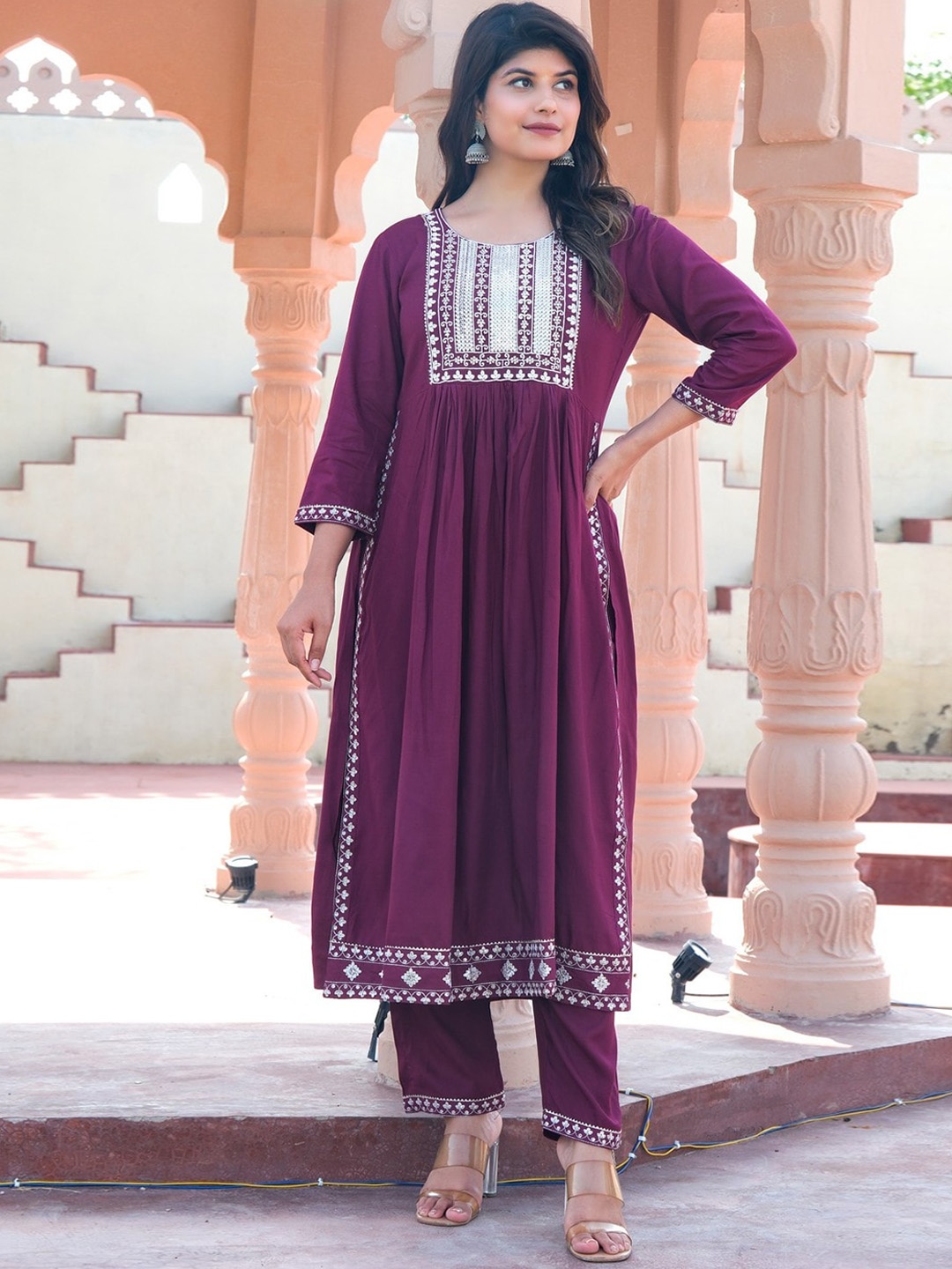 

HEBA Ethnic Motifs Embroidered PLeated Thread Work Kurta with Trousers, Burgundy