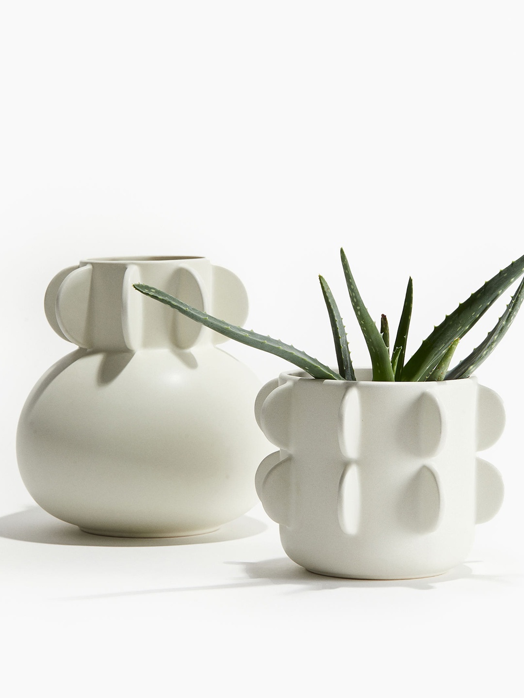 

H&M White Reactive-Glaze Stoneware Plant Pot