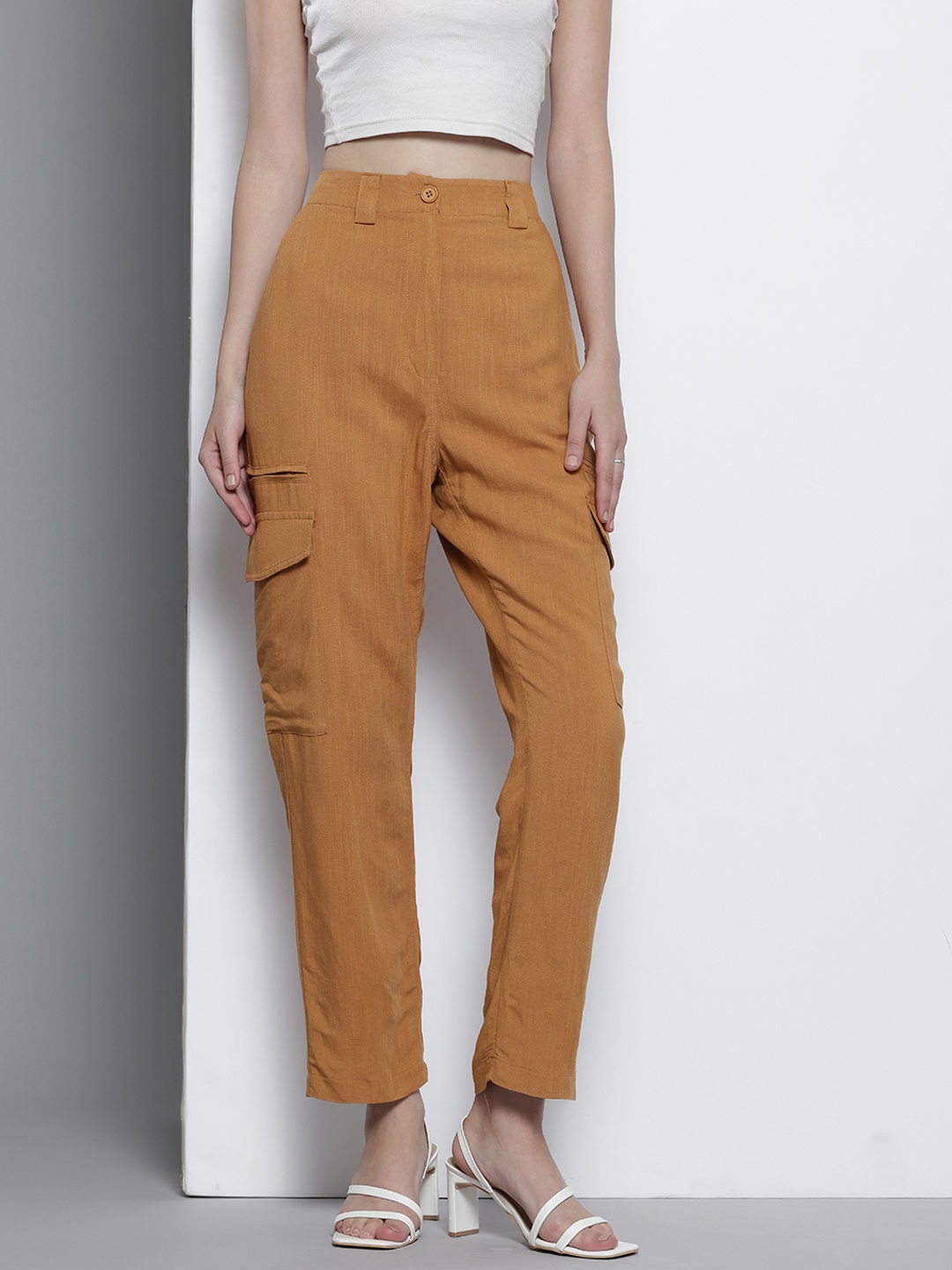 

NA-KD Women Straight Fit High-Rise Cargos, Rust