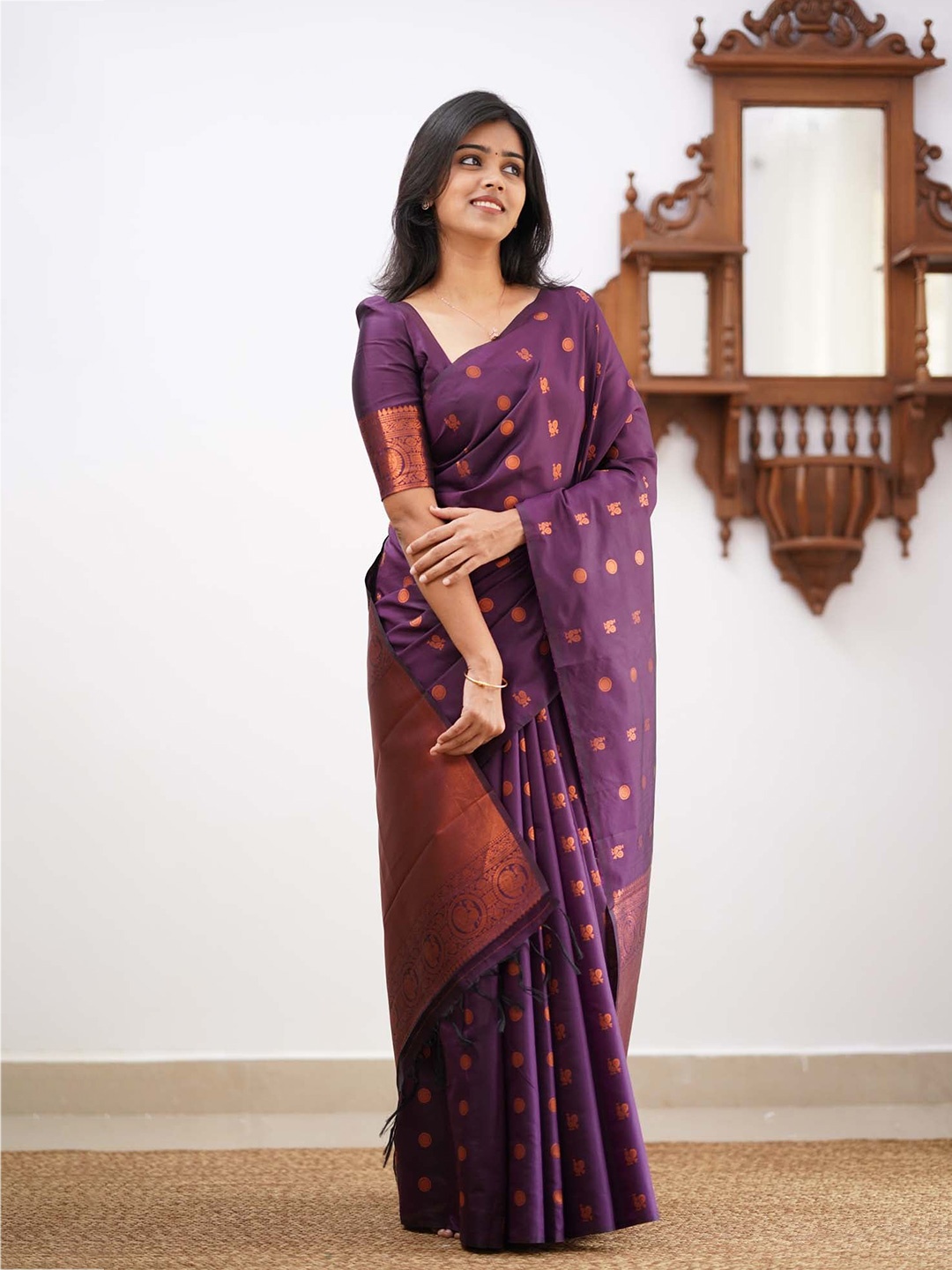 

HOLLYBEE TELLS Ethnic Motifs Zari Pure Silk Banarasi Saree, Purple