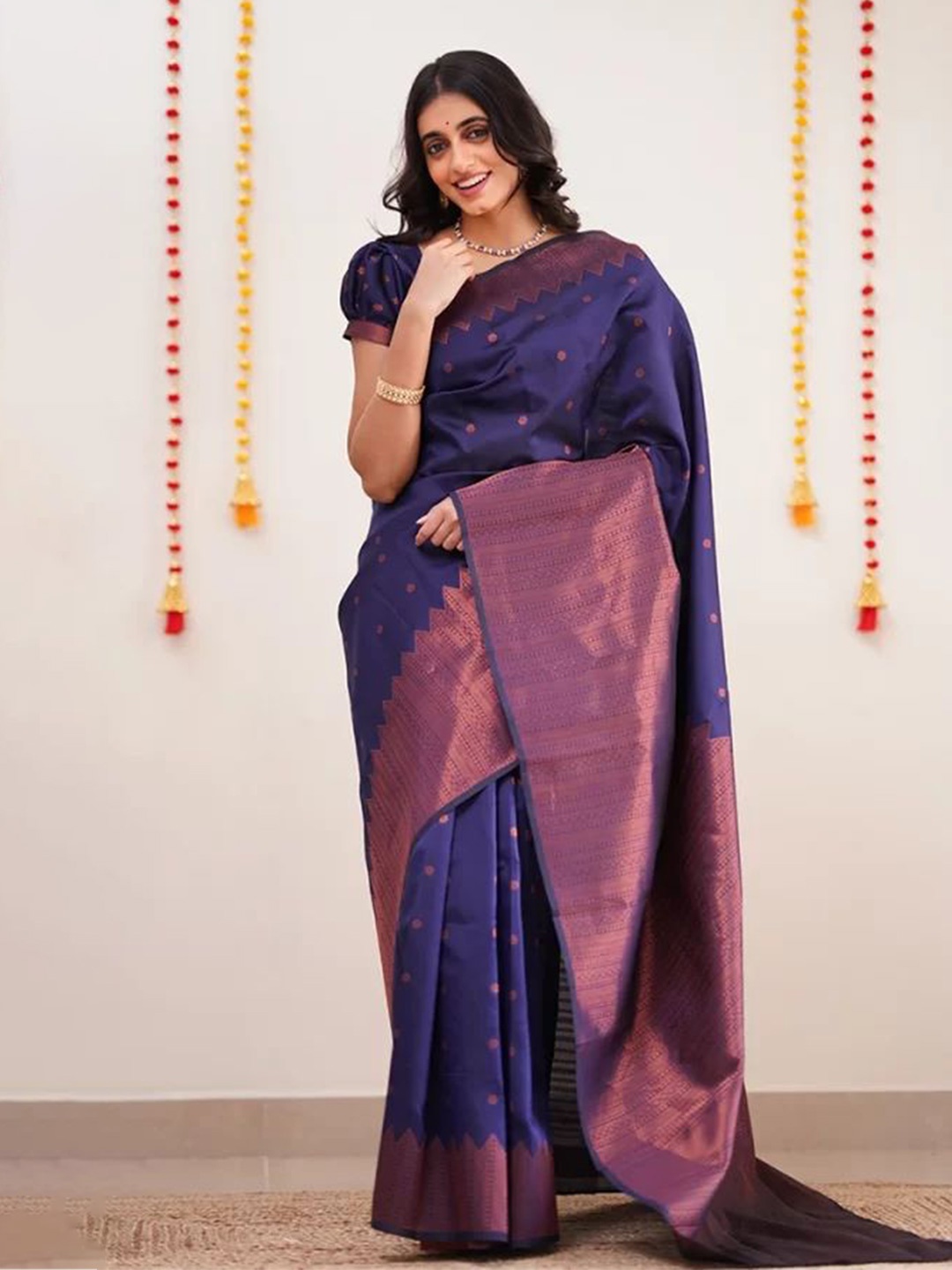 

HOLLYBEE TELLS Ethnic Motifs Zari Pure Silk Saree, Blue