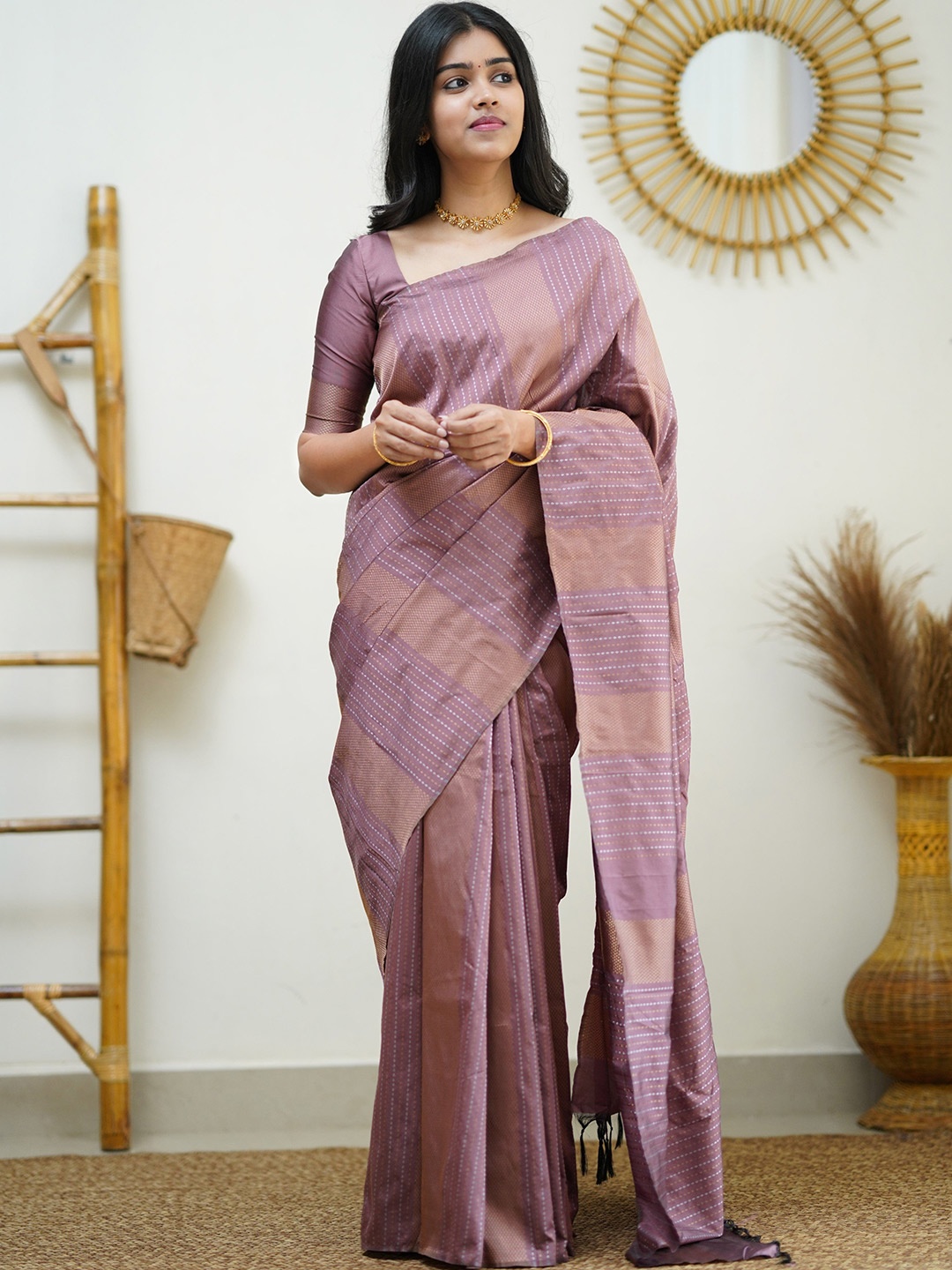 

HOLLYBEE TELLS Ethnic Motifs Zari Pure Silk Kanjeevaram Saree, Purple