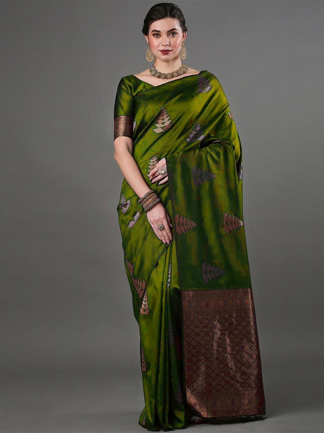 

HOLLYBEE TELLS Ethnic Motifs Zari Pure Silk Mysore Silk Saree, Green