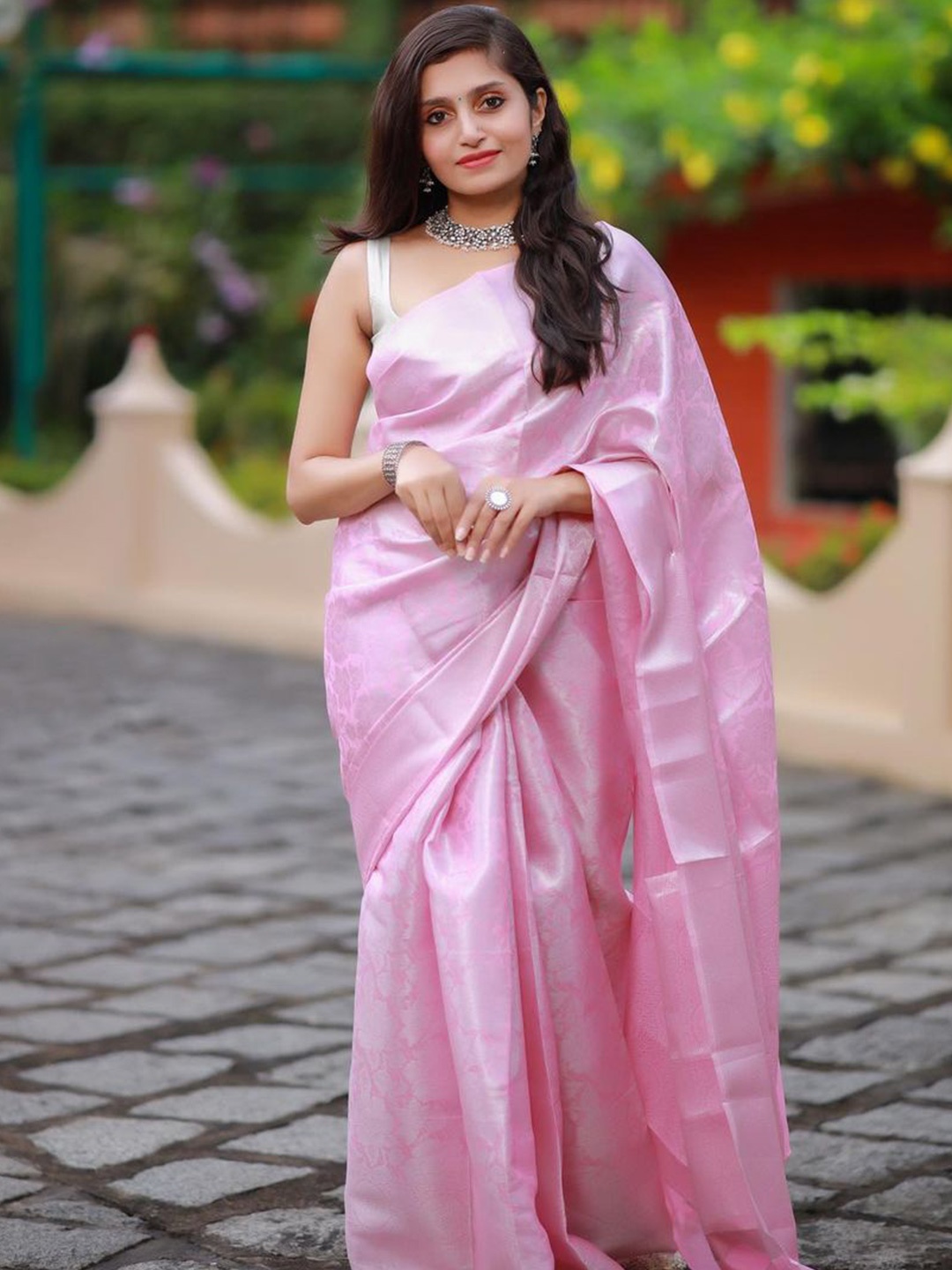 

HOLLYBEE TELLS Woven Design Zari Pure Silk Kanjeevaram Saree, Pink