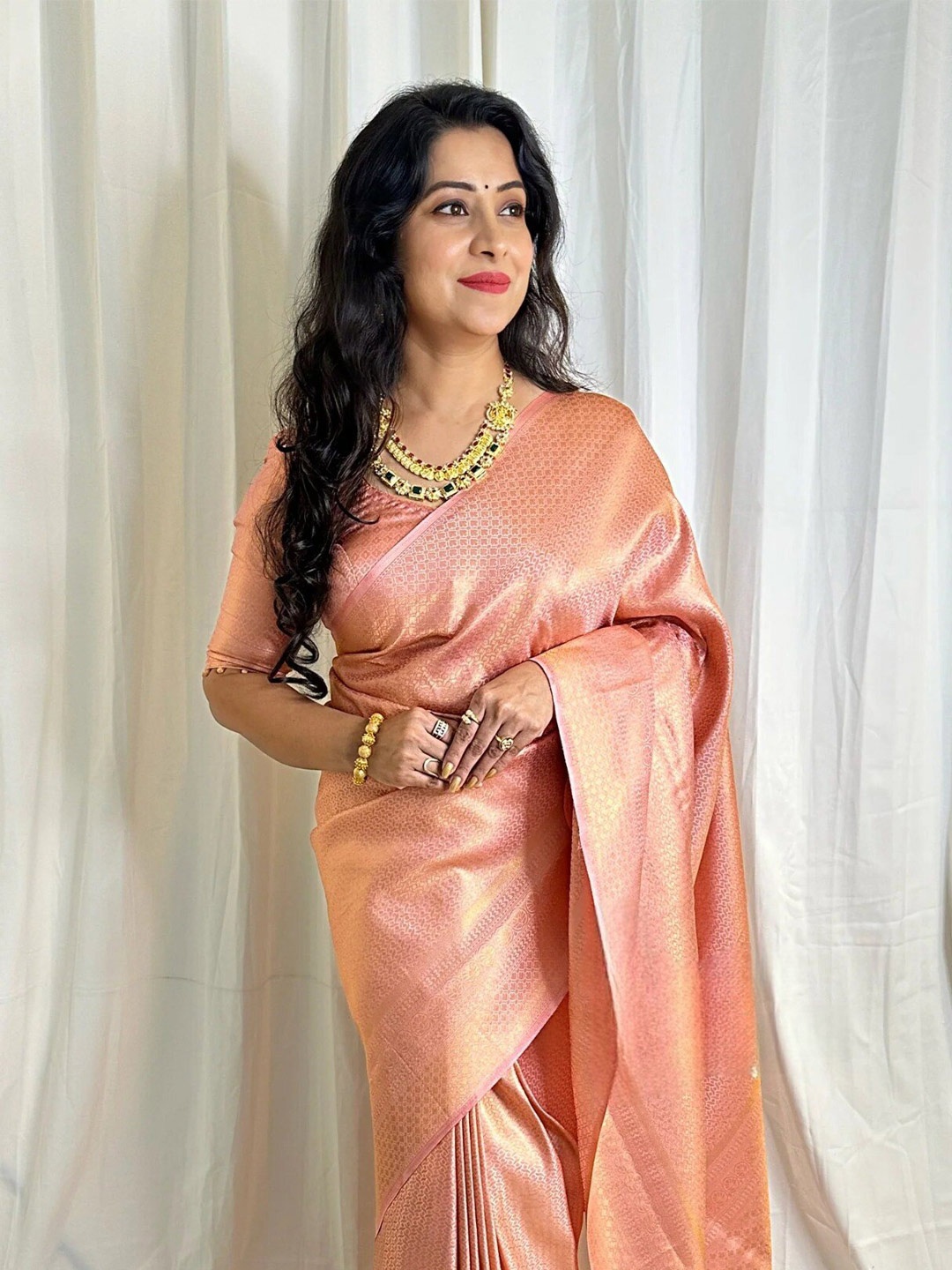 

HOLLYBEE TELLS Ethnic Motifs Woven Design Zari Pure Silk Tussar Saree, Pink