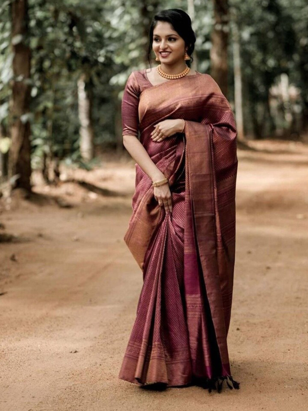 

HOLLYBEE TELLS Ethnic Motifs Zari Pure Silk Paithani Saree, Yellow