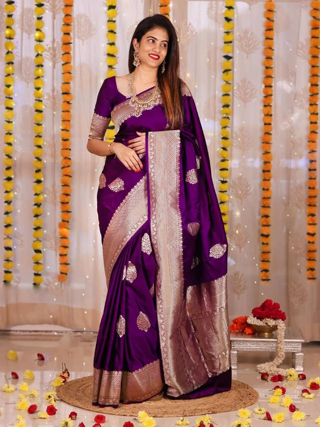 

HOLLYBEE TELLS Ethnic Motifs Zari Pure Silk Kanjeevaram Saree, Purple