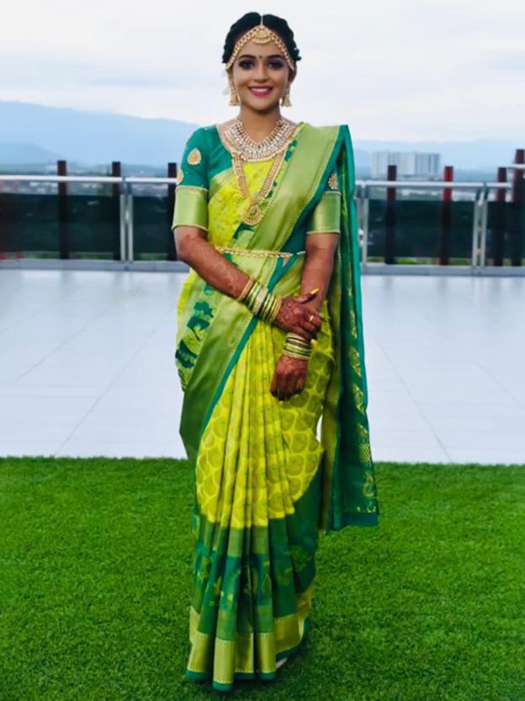 

HOLLYBEE TELLS Ethnic Motifs Woven Design Zari Pure Silk Mysore Silk Saree, Yellow