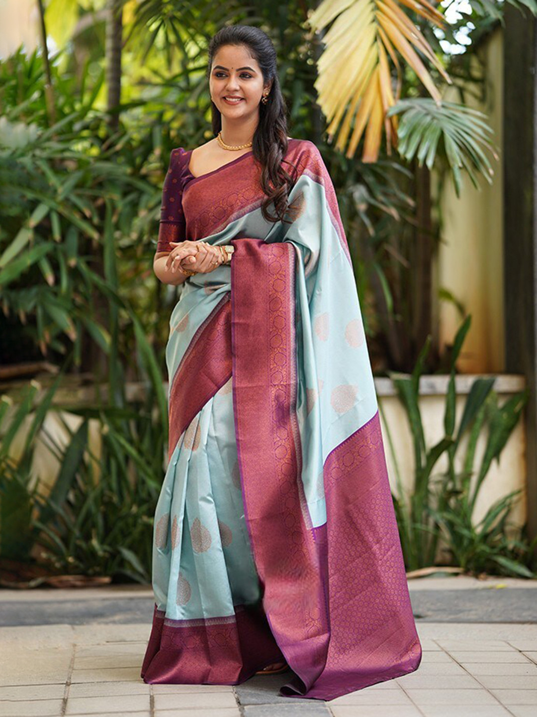 

HOLLYBEE TELLS Woven Design Pure Silk Designer Mysore Zari Saree, Blue