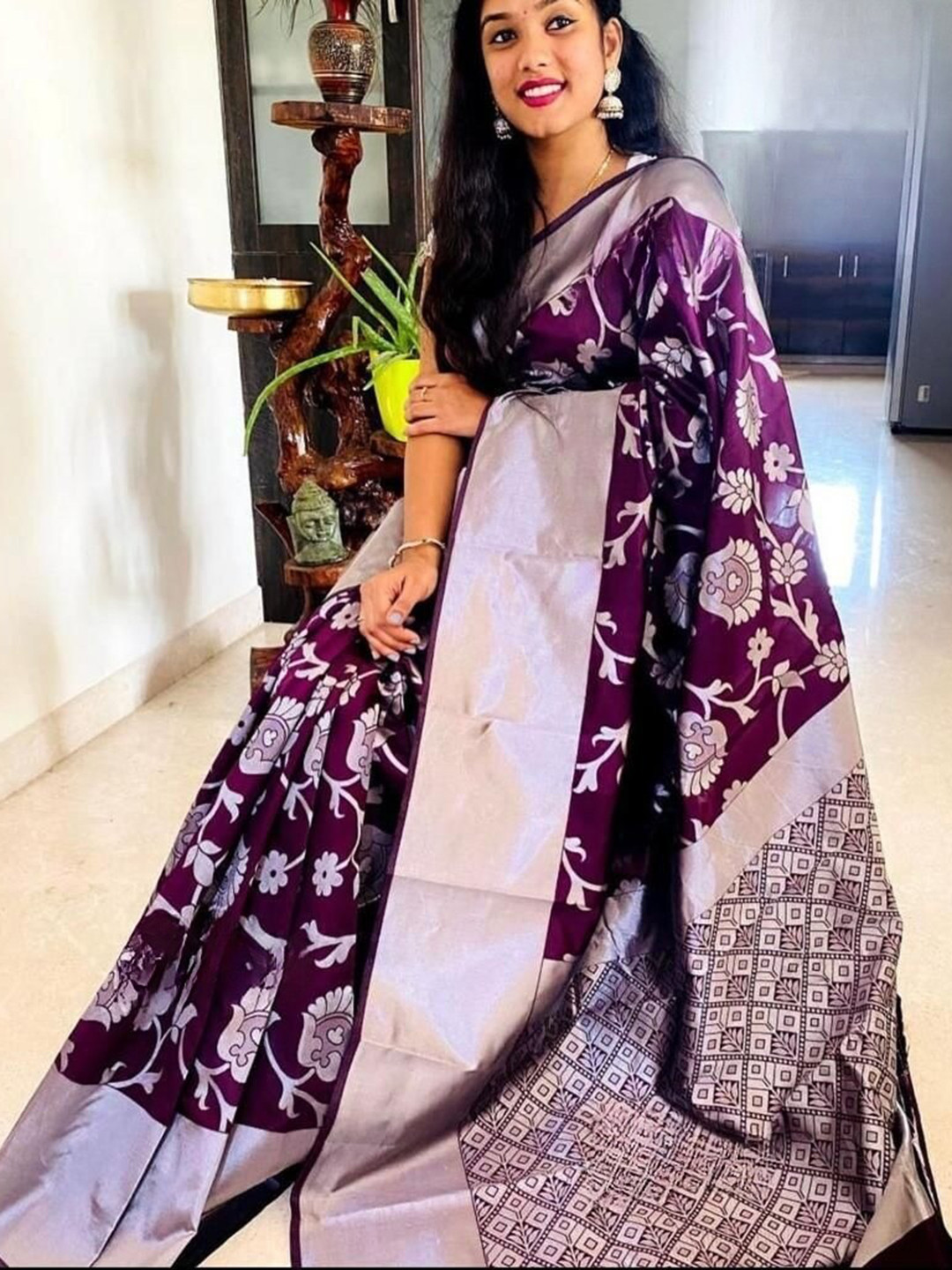 

HOLLYBEE TELLS Woven Design Zari Pure Silk Designer Mysore Silk Saree, Purple