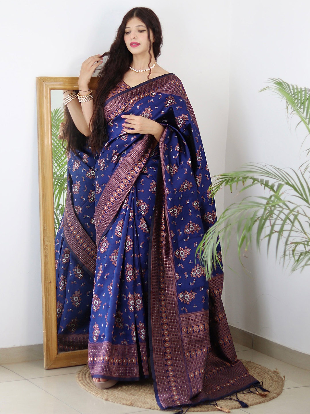 

HOLLYBEE TELLS Woven Design Zari Pure Silk Banarasi Saree, Blue
