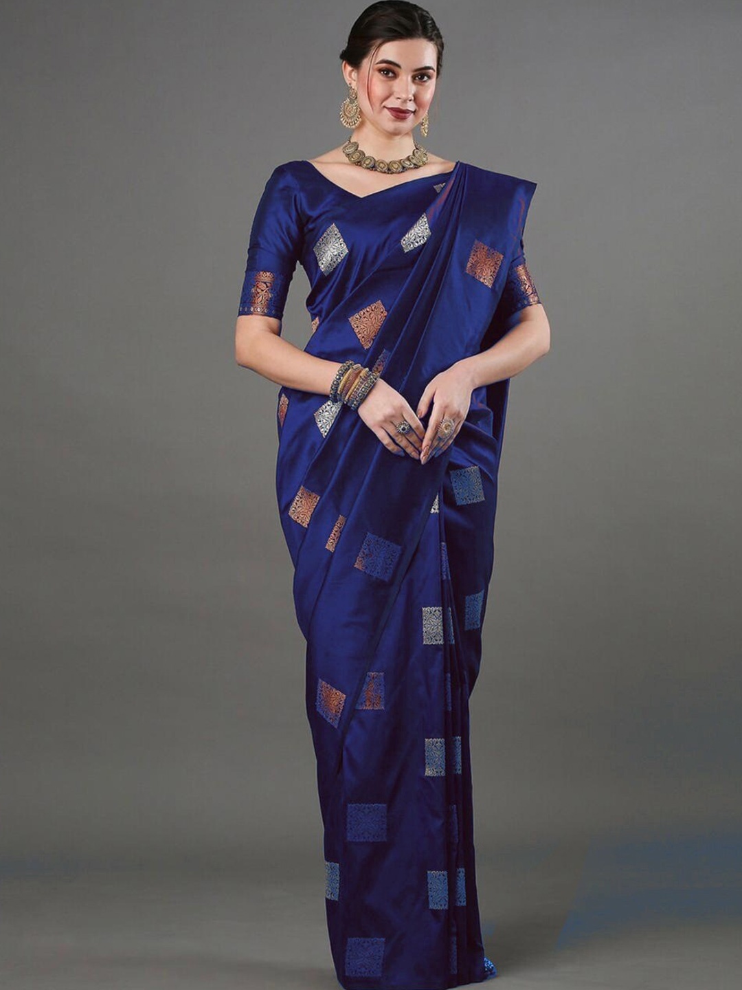 

HOLLYBEE TELLS Woven Design Zari Pure Silk Kanjeevaram Saree, Blue