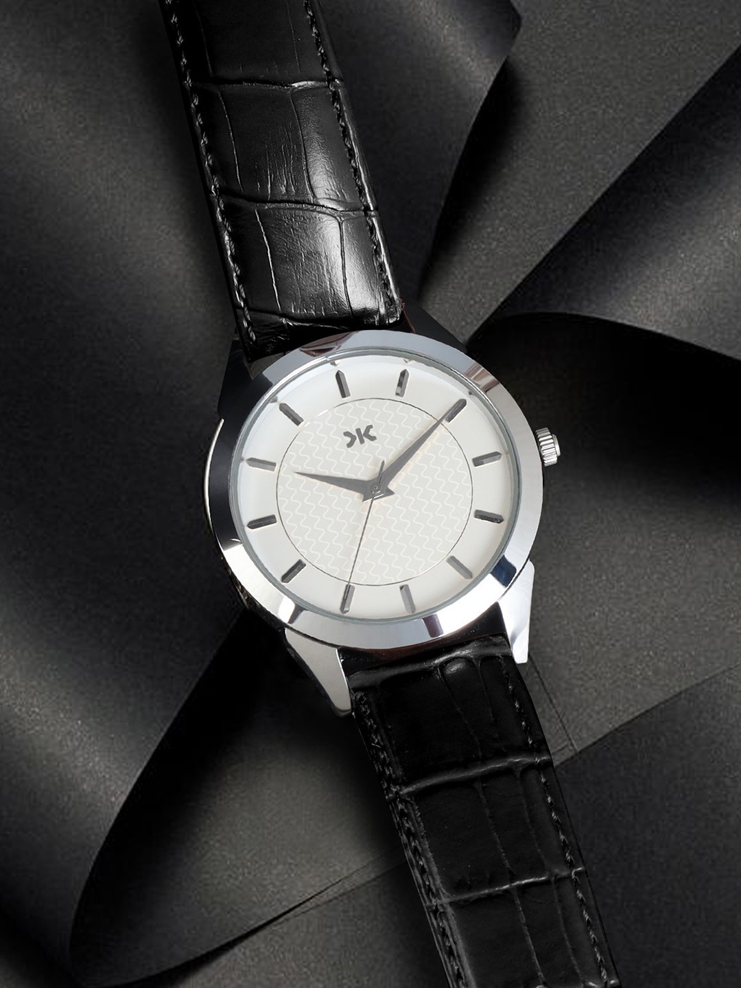 

Killer Men Round Textured Leather Straps Analogue Watch KLMO68B, Black