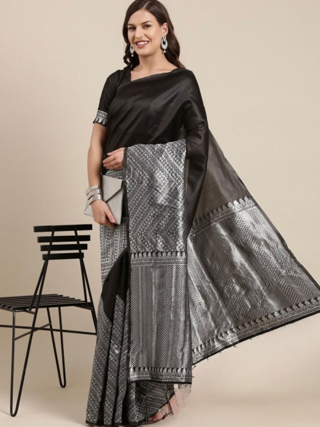 

Flosive Zari Art Silk Banarasi Saree, Black