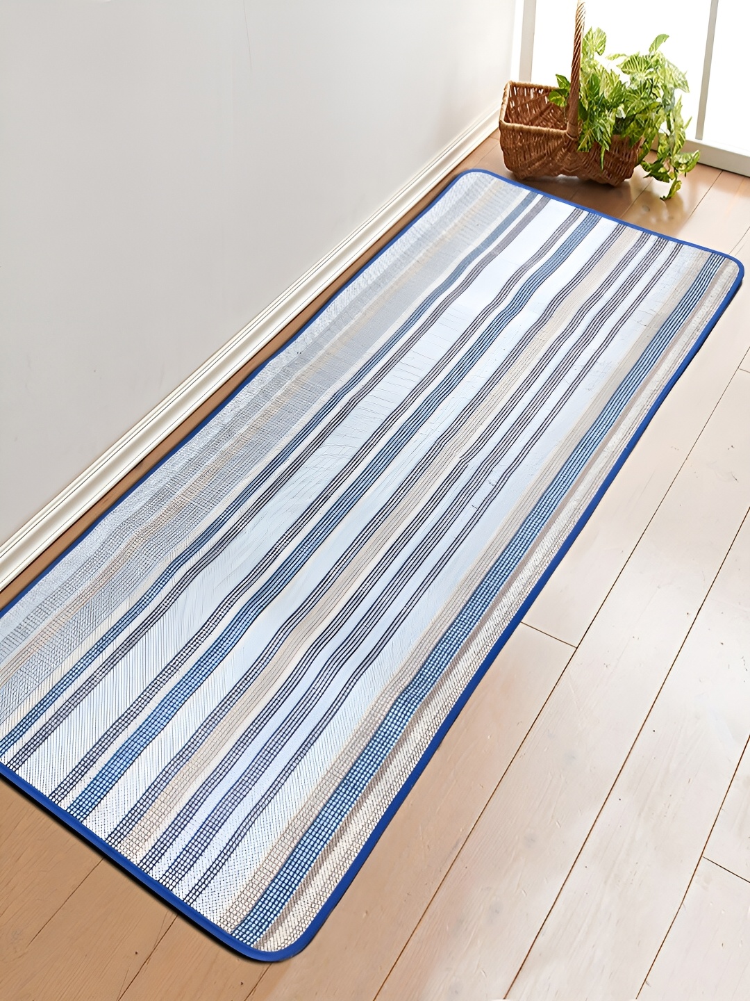 

Saral Home Blue Cotton Rectangular Anti-Skid Yoga Mat