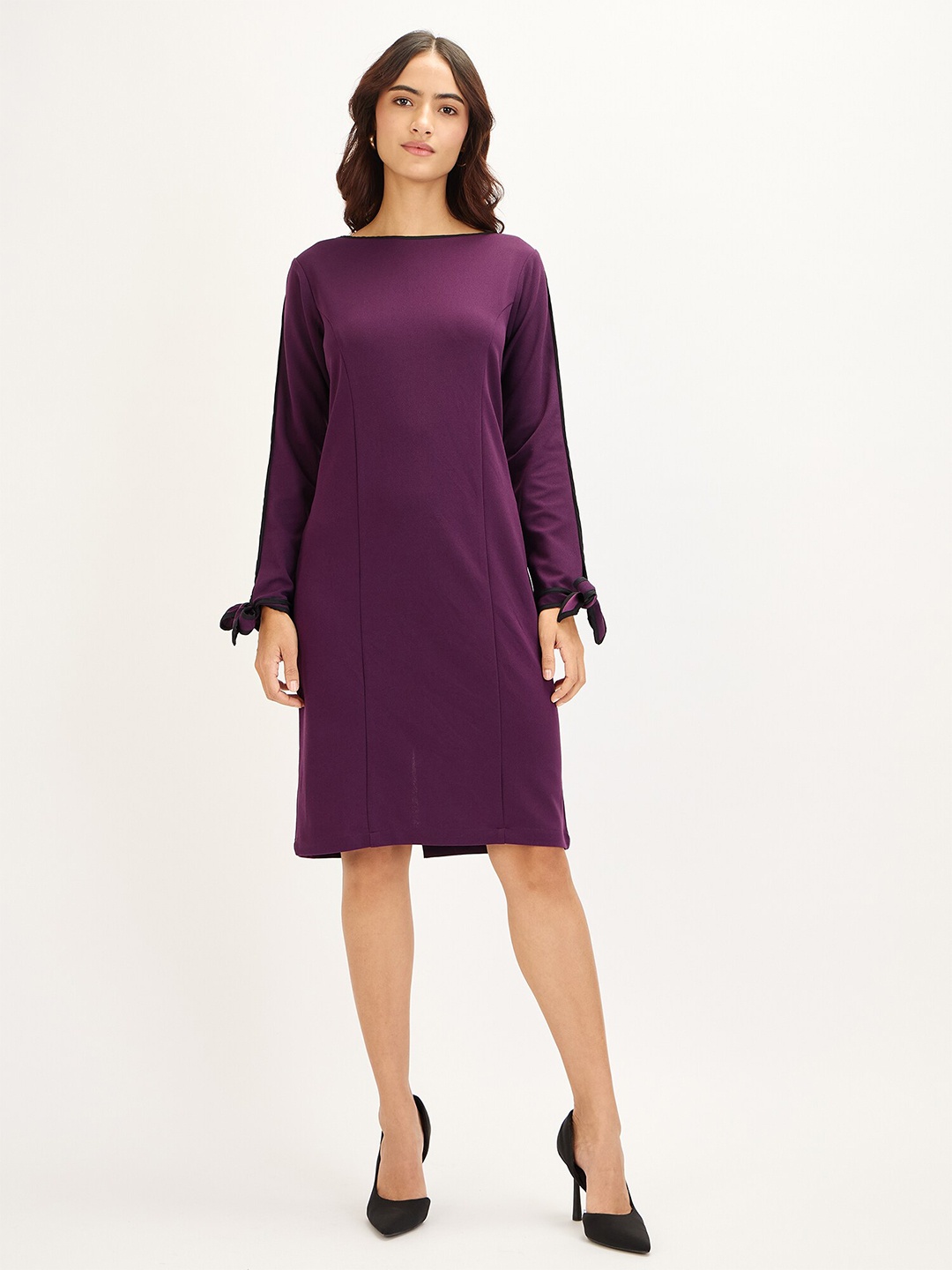 

SALT ATTIRE Boat Neck Knee Length Sheath Dress, Purple